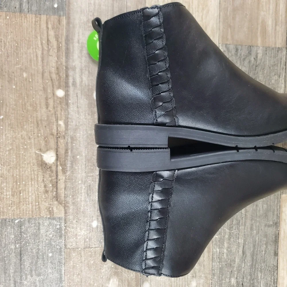 Stride Rite SR Carolyn Kids Ankle Boots Sz 2.5 M Black Zipper Round Toe Booties